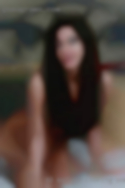 48 mature looking woman Male with immaculate hygiene in North West.